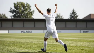 HNK Rijeka je u gostima pobijedila Rudeš 2:1 i privremeno zauzela treće mjesto u HNL-u, no trener Matjaž Kek nije...