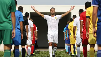 Bivši igrač HNK Rijeke i Uniona Berlin Damir Kreilach odigrao je oproštajnu utakmicu na stadionu Kantrida, gdje je primio...