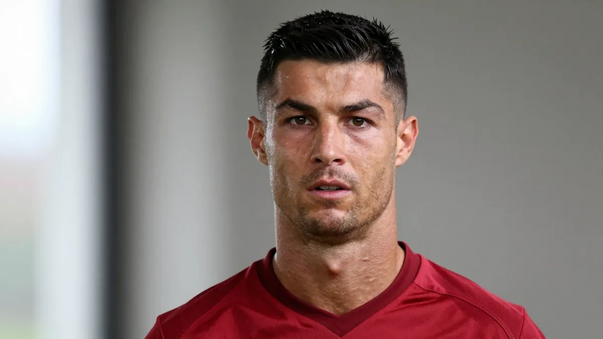 Tornike Morchiladze je službeno napustio HNK Rijeku i potpisao za španjolski trećeligaš Club Deportivo Lugo, nakon što je...